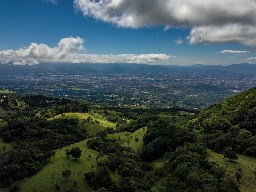 Belle vue aérienne du volcan Barva au Costa Rica