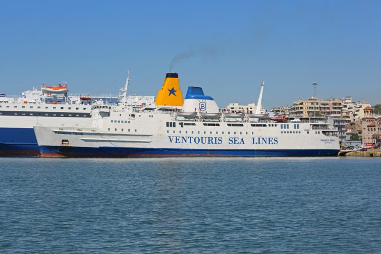 Grecia dall'Italia in traghetto ventouris ferries