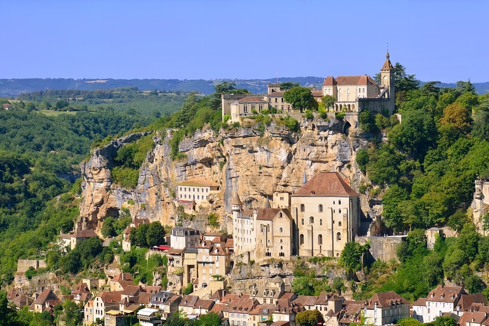 Rocamadour, un joli village français sur une falaise de Midi-Pyrénées