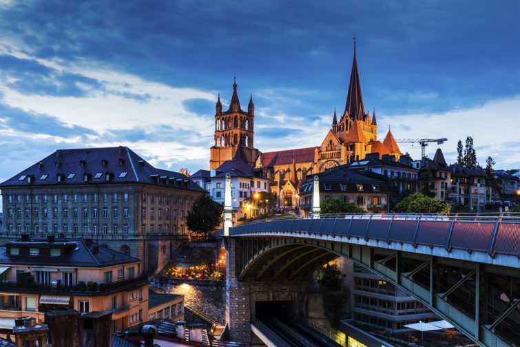 La cathédrale de Lausanne et le panorama sur la ville. Lausanne, Vaud, Suisse.