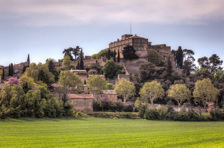 Le château d’Ansouis parmi les plus beaux châteaux du Luberon