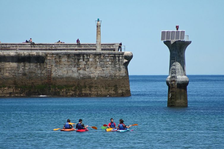 Activités outdoor à faire au Pays basque : Kayak de mer