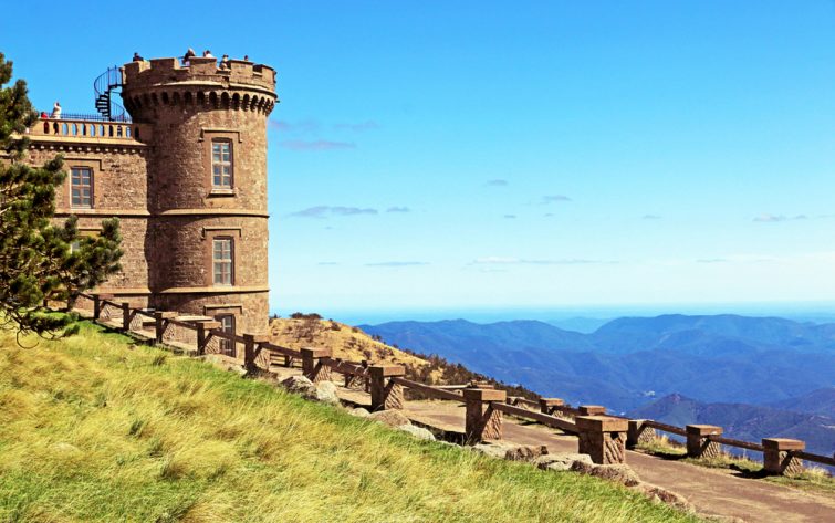 L’observatoire du Mont Aigoual, à visiter dans le Parc National des Cévennes