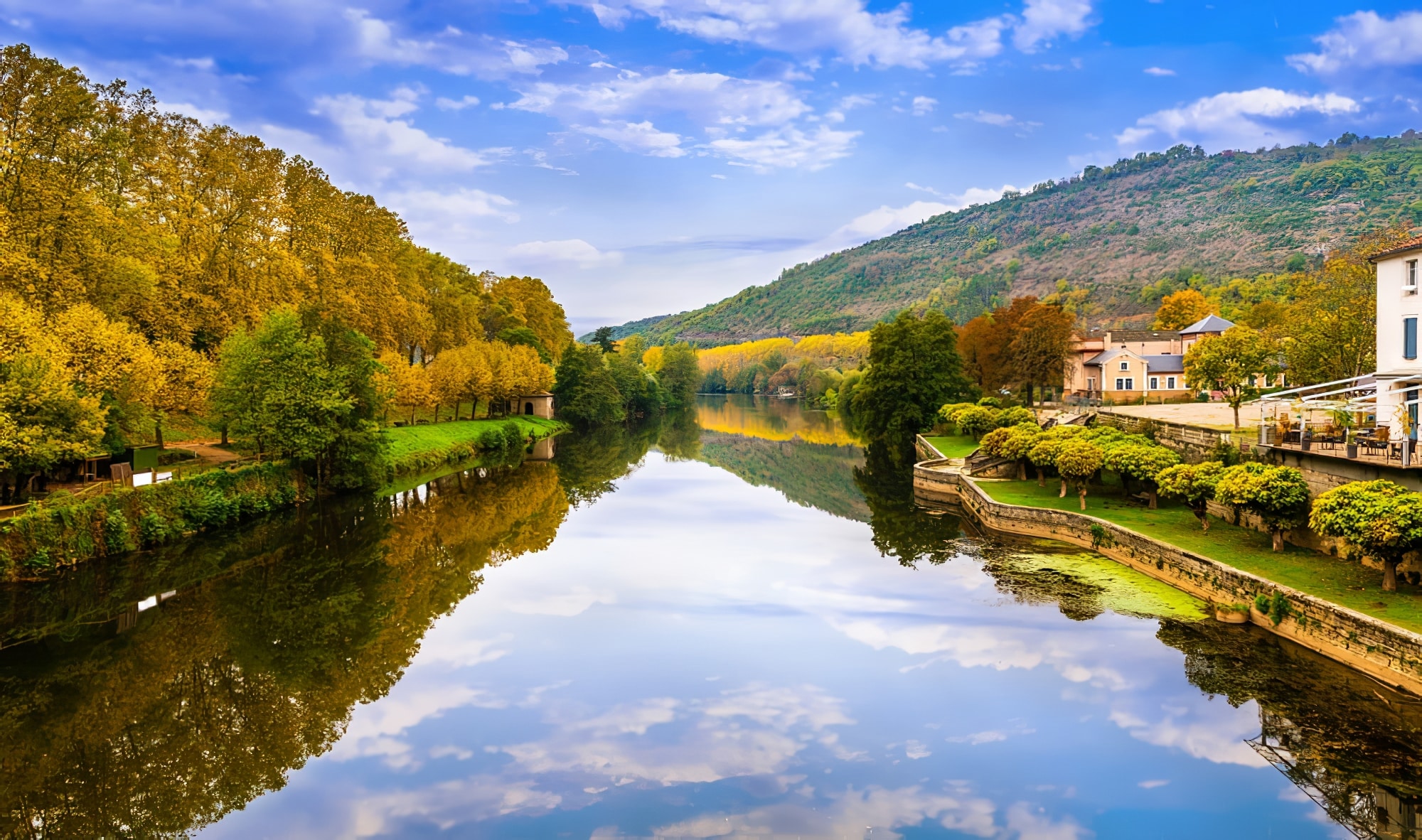 Visiter les Gorges de l'Aveyron : Saint-Antonin-Noble-Val