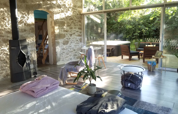 Airbnb à Istres 5