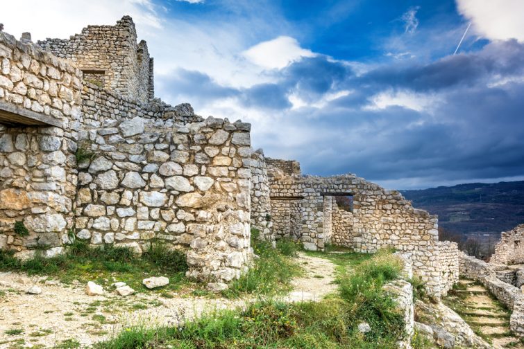 Randonnée en Ardèche : Château de Crussol