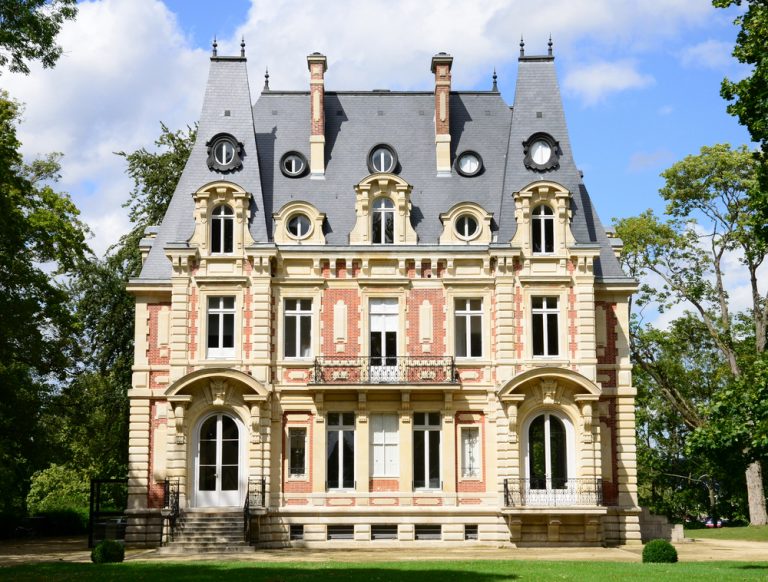 Les 8 plus beaux villages d’ÎledeFrance