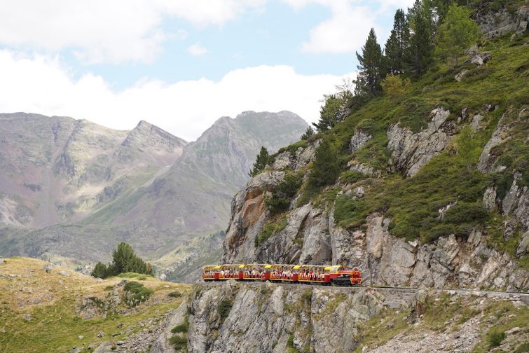 Visiter la Vallée d'Ossau : le train d’Artouste