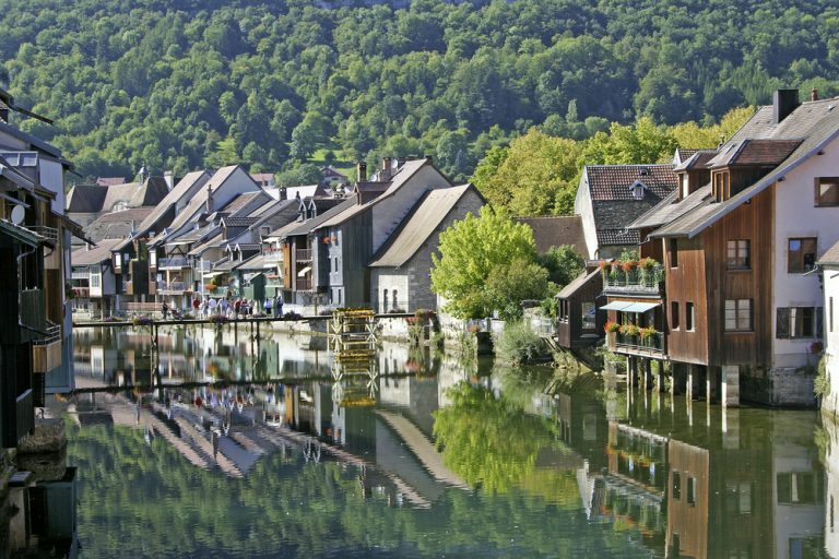 Les 14 plus beaux villages de Bourgogne