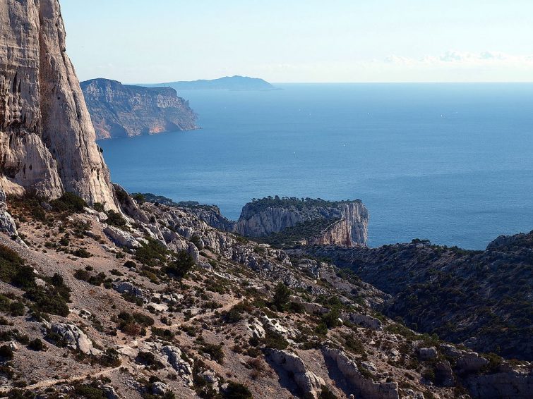Kayak de mer en Provence : Calanques et falaises du Devenson