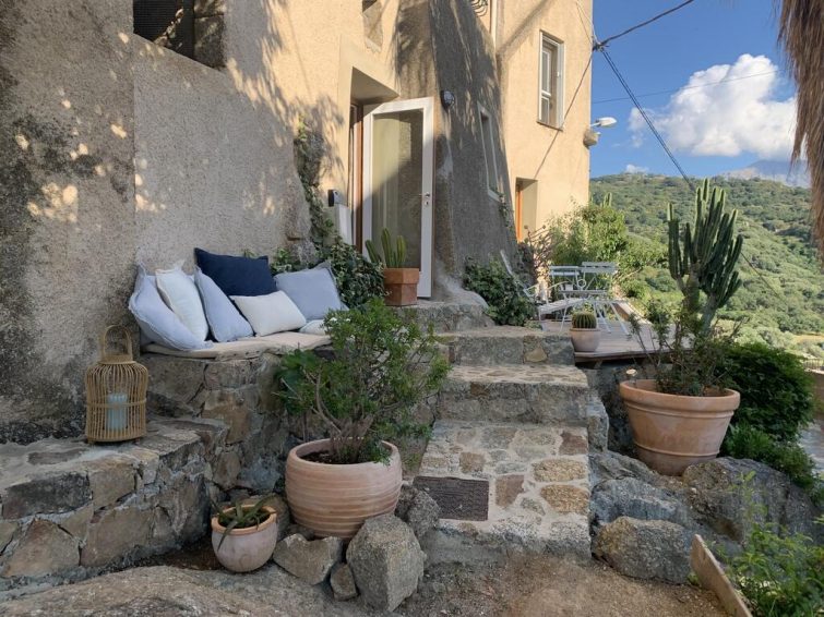 Dormir à Sant'Antonino : Appartement sous voûtes de pierre