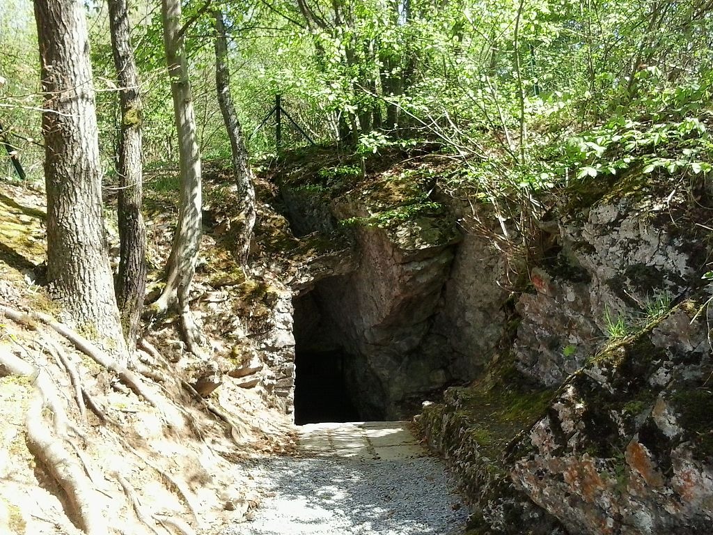 visiter Ardennes - Grotte de Nichet