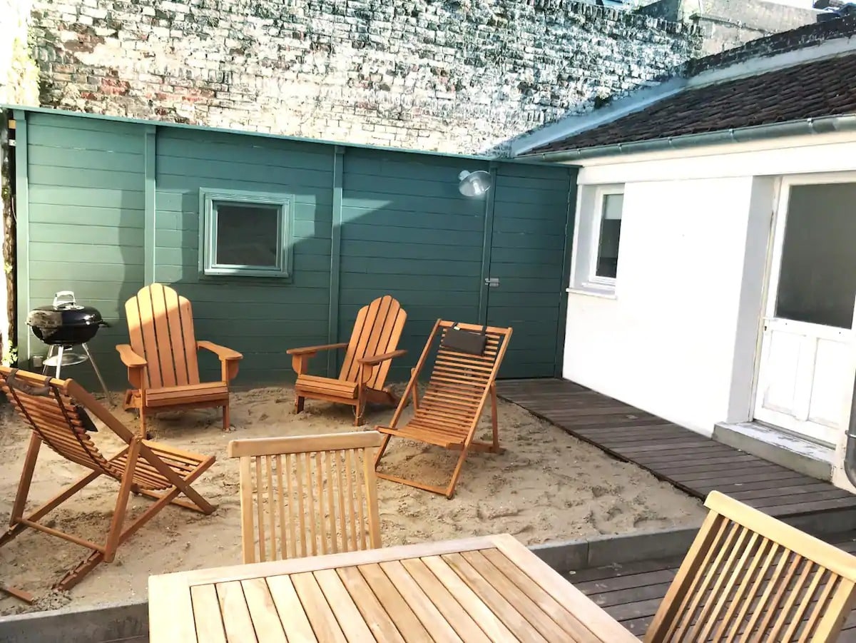 LES BAINS, maison de vacances, accès a la plage