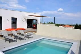 Villa d'architecte avec piscine à La Palme