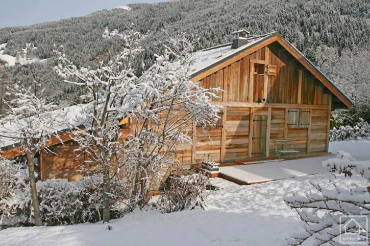 Traditional mountain chalet in Les Contamines