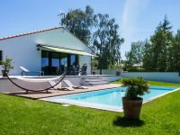 Grande maison tout confort avec piscine Niort