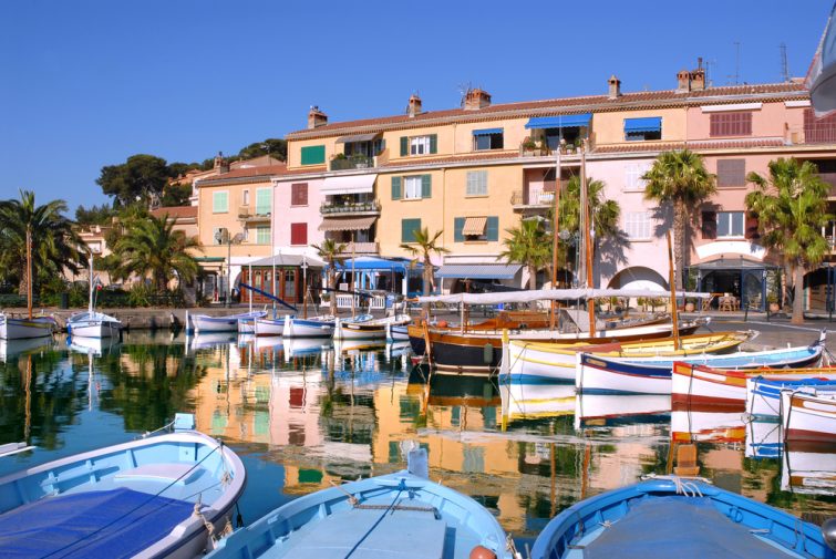 Port de Sanary en France sur la Côte d'Azur