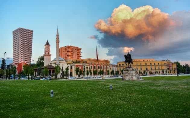 Place Skanderberg, Tirana