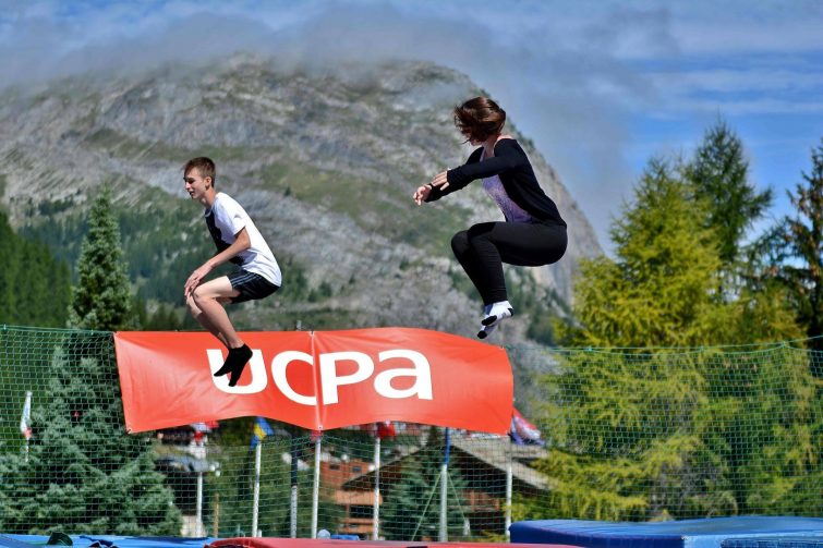 Activités outdoor à Val d'Isère : trampoline
