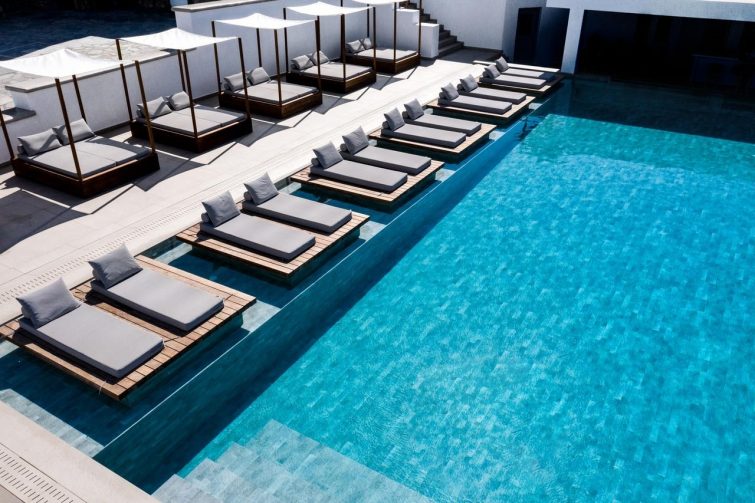 hotel-piscine-mykonos