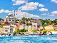 Baie de la Corne d'Or d'Istanbul et vue sur la mosquée de Souleymaniye