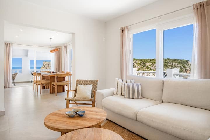 Maison sur une ❤ falaise avec vue imprenable sur la mer