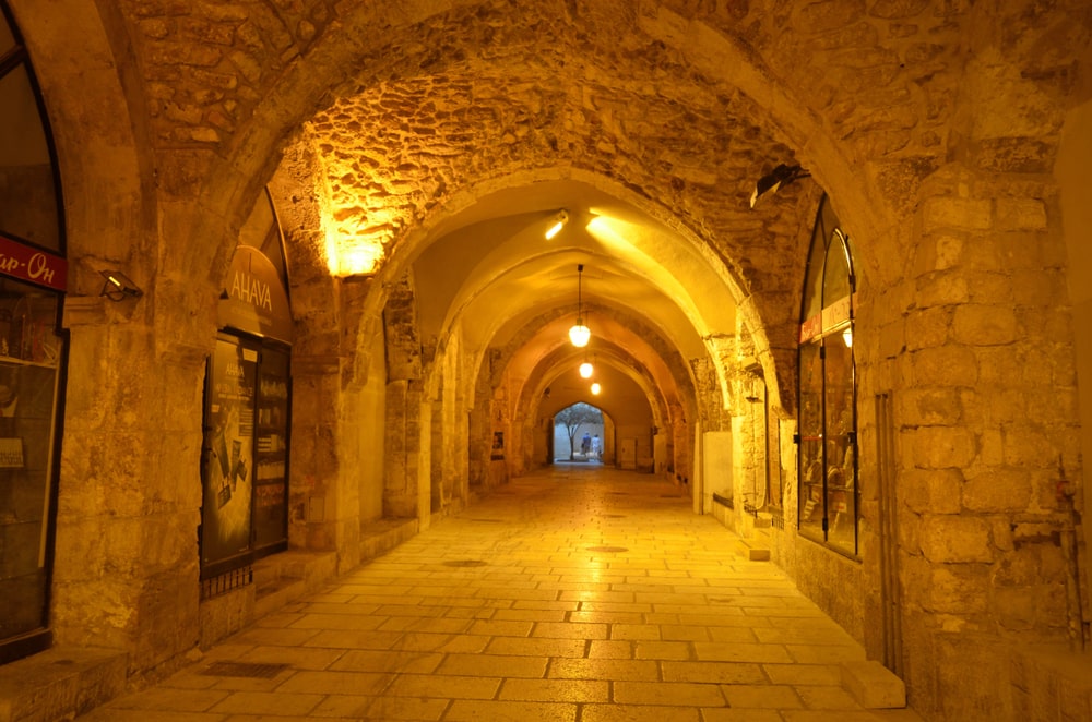 Le tunnel de Kotel
