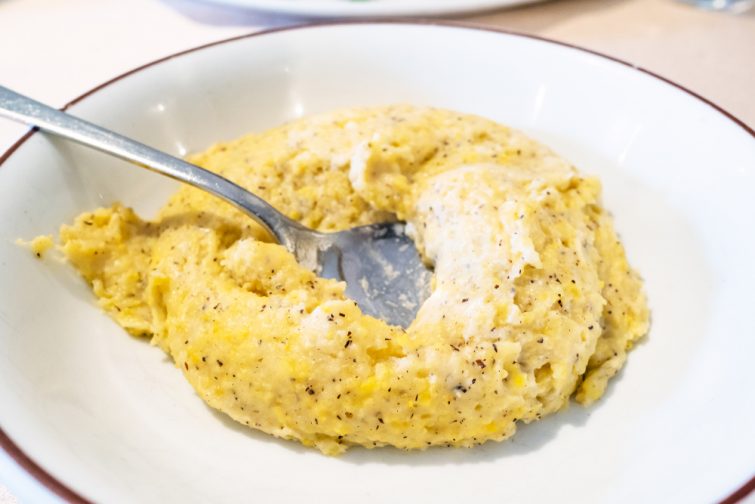 La polenta taragna, spécialité culinaire de Bergame