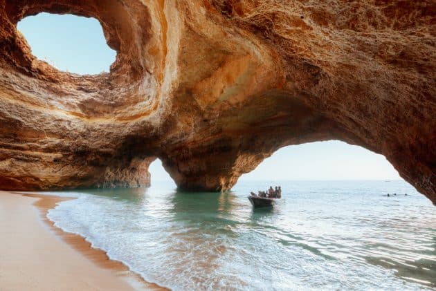 Visiter les grottes de Benagil, le joyau de l’Algarve