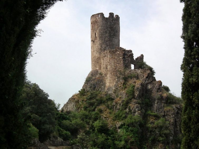 Les châteaux de Lastours