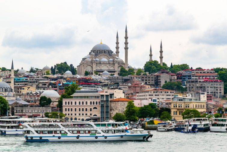 Prendre le ferry à Istanbul