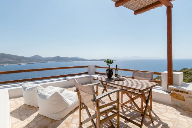 Blue Sea Vibes—Agios Georgios Family-Friendly Apartment