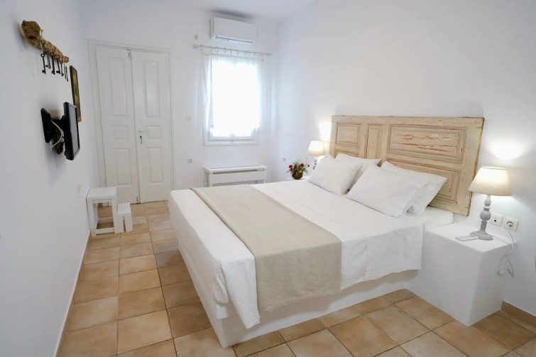 Airbnb a Folegandros