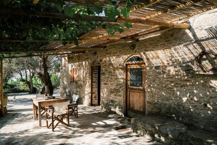 Airbnb a Ikaria