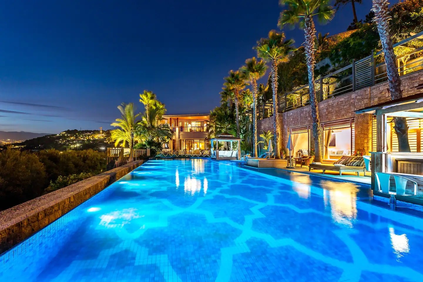 Villa « californienne » à Cannes - logement luxueux