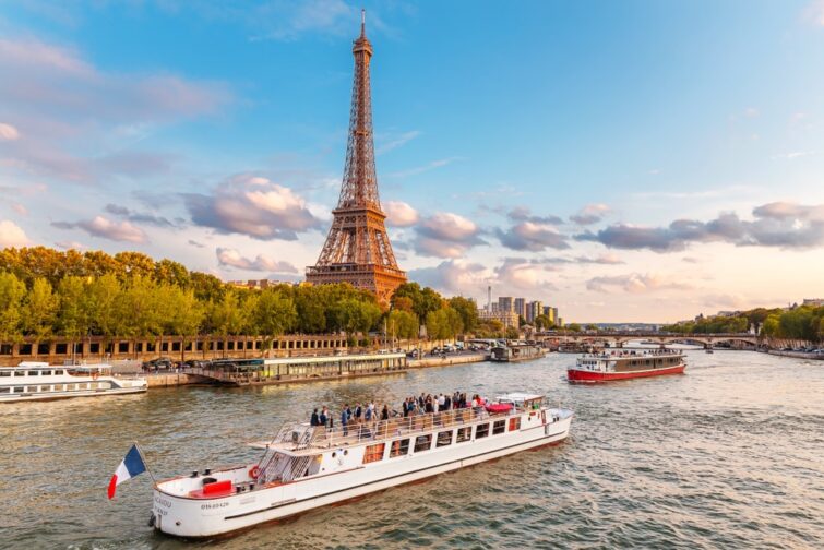 Visiter l'Arc de Triomphe : Croisière sur la Seine