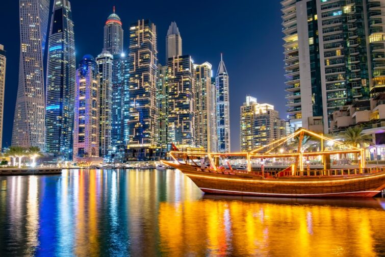 Croisière coucher de soleil à Dubaï - balades bateau Dubaï