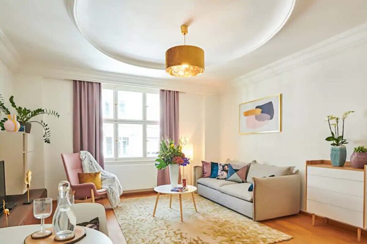 Spacious Old Town Square Apartment