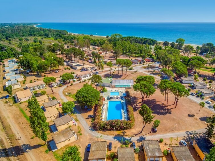 Comment trouver un camping en corse