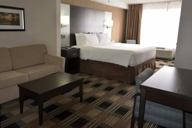 L’Holiday Inn Express & Suites
