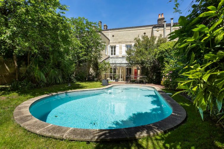 Airbnb piscine Bordeaux