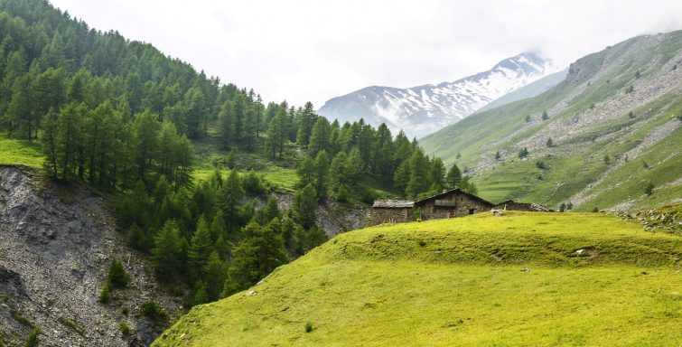 trek Val Maira-©Shutterstock Claudio Giovanni Colombo
