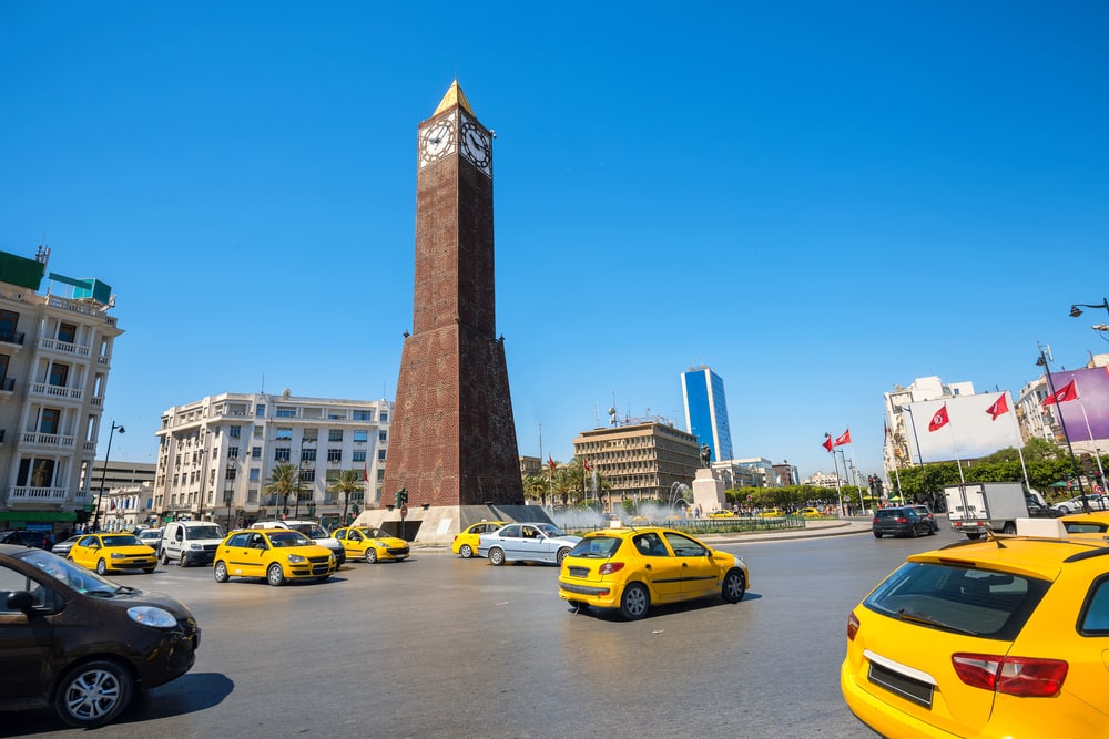 Driving in Tunis: traffic rules to know