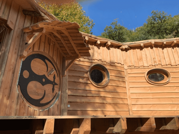 logements insolites Alpes Maritimes : Maison de hobbit