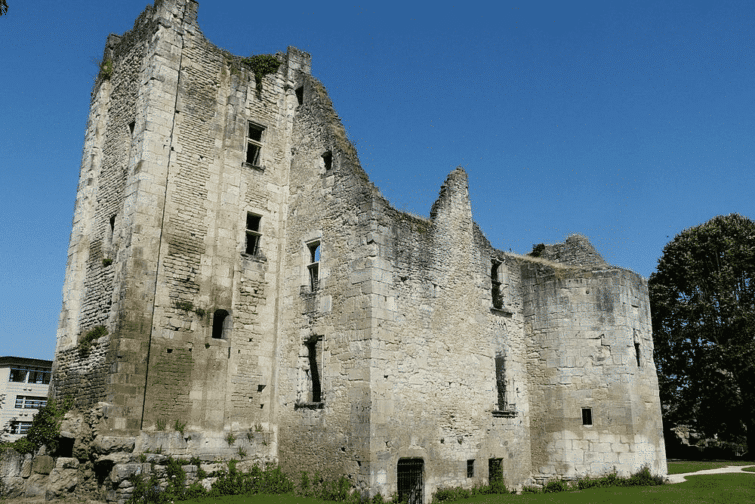 Le château Barrière - visiter Périgueux