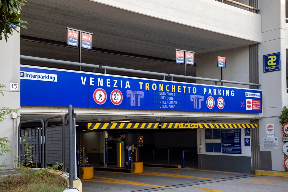 Parking Tronchetto, Venise Centre