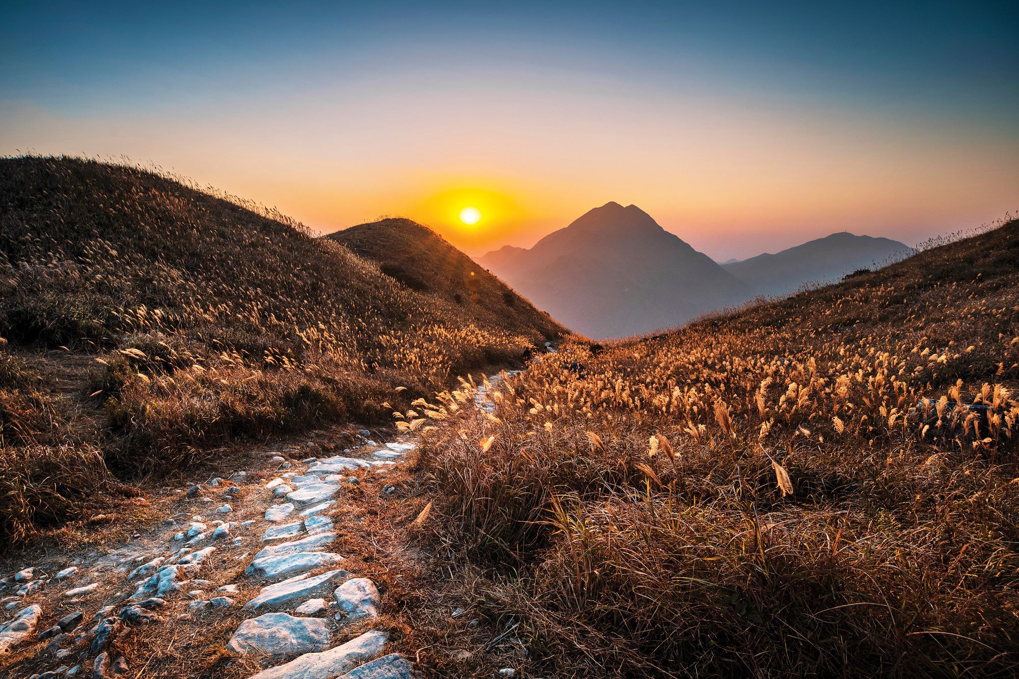 2020-2021 GOHK_Outdoors_Touch_Sunset Peak