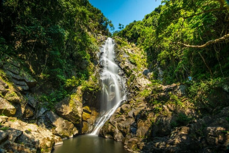 DHK-Tai Po-Bride_s pool waterfall