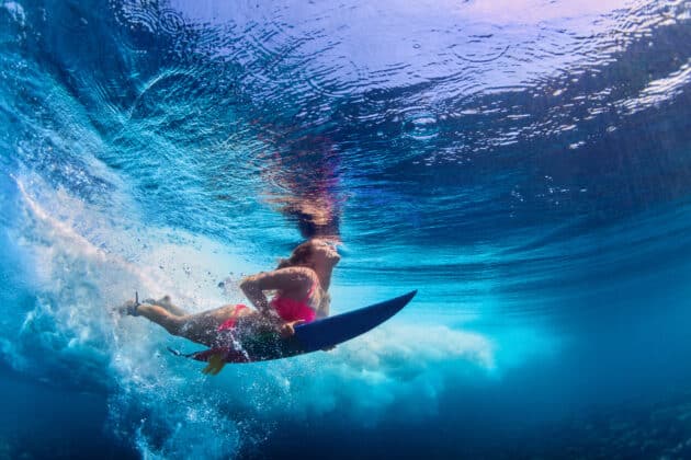 5 cours pour vous initier au surf en Guadeloupe