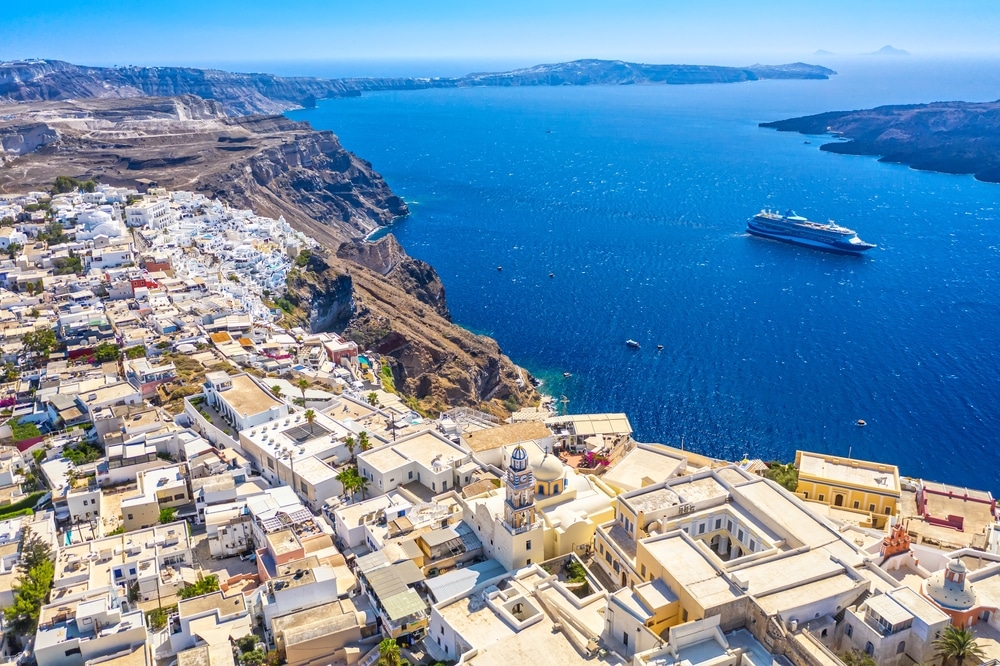 Vue sur imeovigli, dans les cyclades